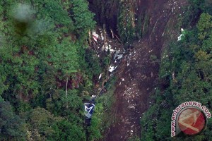  EVAKUASI SUKHOI di Gunung Salak Dihentikan