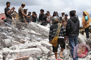  GEMPA ACEH: Renggut 36 Jiwa