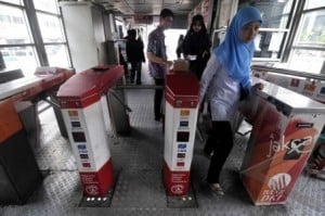  E-Ticketing Transjakarta Kurang Peminat