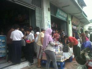  Toko Perlengkapan Sekolah 'Marema' Memasuki Ajaran Baru