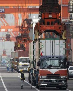  STAGNASI PRIOK: Operator Angkutan Rugi Rp9 Miliar/Hari