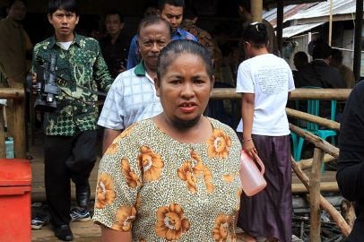  Ibu Berjenggot Asal Indonesia Jadi Berita di Media Inggris