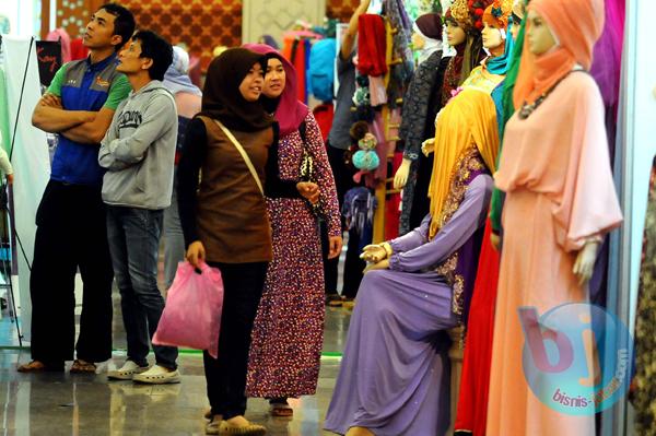  FOTO: Berburu Beragam Kebutuhan Lebaran di Lebaran Festival Pusdai Jabar