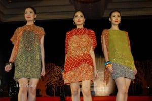  Danar Hadi Jual Rancangan Batik Rp22 Juta