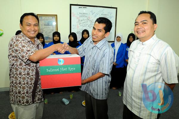  FOTO: Bisnis Indonesia Jabar Buka Bersama Anak Panti Asuhan