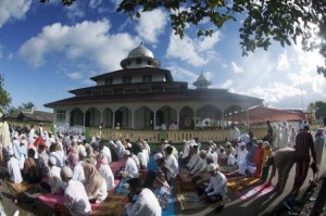  Jamaah Tarekat Naqsabandiyah Lebaran 6 Agustus