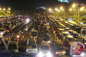  INFO MUDIK: Perjalanan Mudik Malam Hari Didominasi Kendaraan Roda Empat