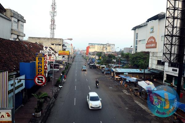  FOTO: Pertokoan Kosambi Tutup Saat Lebaran