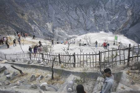  Info Wisata: Tangkubanparahu Diserbu 10.000 Wisatawan Setiap Hari