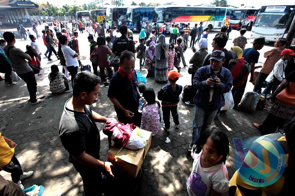  FOTO: H+3 Lebaran, Terminal Leuwipanjang Terpantau Lebih Ramai