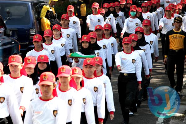  FOTO: Paskibraka Kota Bandung 2013 Giat Berlatih di Balaikota Bandung