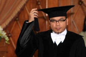  Denny Indrayana Ungkap Penyebab Kerusuhan Lapas