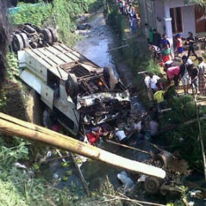  Bus Masuk Jurang: Ini Dia Kronologis Kejadiannya