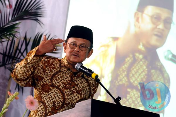  FOTO: BJ Habibie Hadiri Peringatan 25 Tahun RS Khusus Ginjal Ny RA Habibie