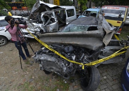  Foto-foto Kecelakaan di Tol Jagorawi Renggut 6 Nyawa