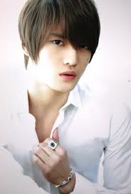  POP KOREA: Jae Joong 'JYJ' Bisnis Tas & Sarung Ponsel