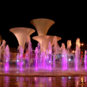  Wow, Air Mancur Water Fountain Grage City Mall Cirebon Memukau Pengunjung