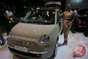  FIAT Bujuk Lagi Konsumen Indonesia Dengan Fiat 500 di IIMS 2013