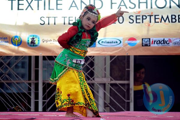  FOTO: 33 Peserta Unjuk Kabisa di Lomba Tari Kontemporer di STT Tekstil