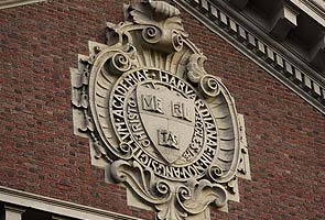  Universitas Harvard Galang Dana US$6,5 Miliar