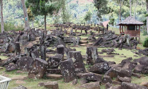  Idang Rasyidi Siap Promosikan Gunung Padang