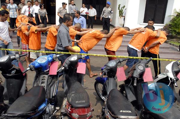  FOTO: Polrestabes Tangkap 13 Pelaku Curanmor