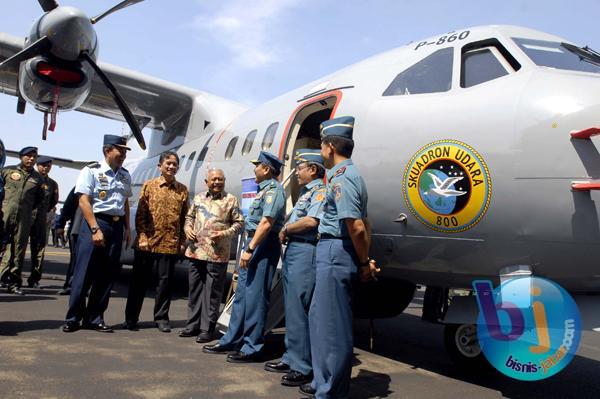  FOTO: PT DI Serahkan 1 Unit CN235 Patmar Pesanan Kemenhan