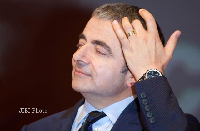  Bintang Mr. Bean, Rowan Atkinson Dikabarkan Masuk Islam