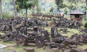  Hasil Penelitian Gunung Padang Bikin Deddy Mizwar Takjub