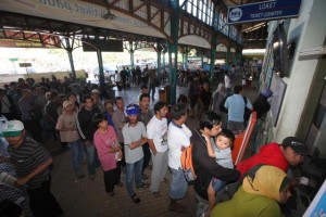  Jelang Libur Panjang, Tiket Ludes Terjual