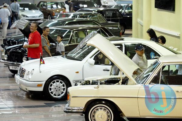  FOTO: Mobil Klasik Mejeng di Bandung European Autoshow