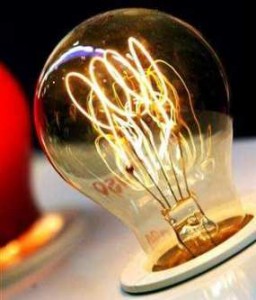  Indonesia 100% Elektrifikasi 10 Tahun Lagi?