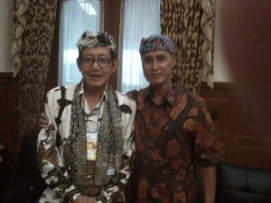  Kisah Sukses Edi Baredi Jalankan Bisnis Batik Tradisional Cirebon