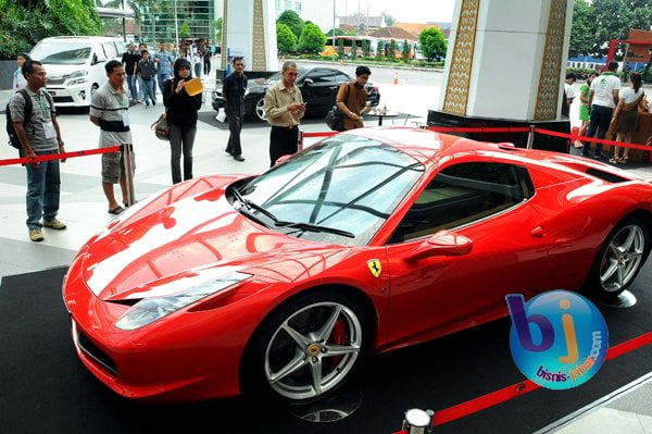  FOTO: Kenaikan PPnBM Belum Keluar, Penjualan Mobil Mewah Masih Bisa Berkembang