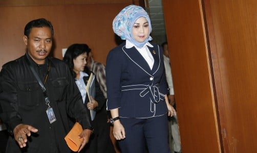  Hakim Selingkuh Vica Natalia Diberhentikan Tapi Dapat Pensiun