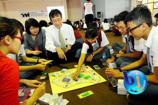  FOTO: Bank OCBC NISP Tumbuhkan Minat Siswa Raih Kebebasan Finansial