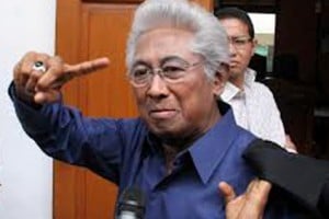  Adnan Buyung Nasution Sebut KPK Arogan & Tidak Berperikemanusiaan