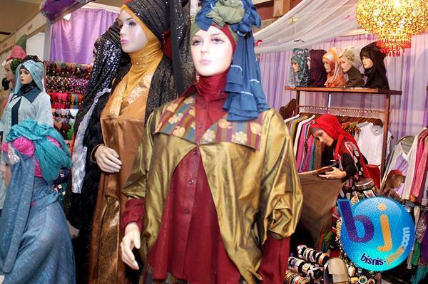  FOTO: Ratusan Produsen Busana Muslim Ramaikan Hijab Fashion Week 2013 