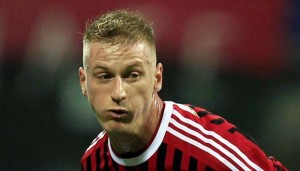  LIGA ITALIA: Dilirik Juve, Abate Masih Ingin Bela Milan