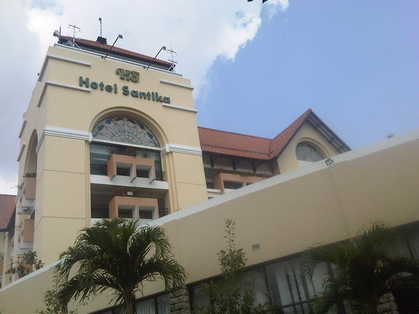  Padukan Seni dan Budaya Lokal, Hotel Santika Cirebon Kian Cantik 