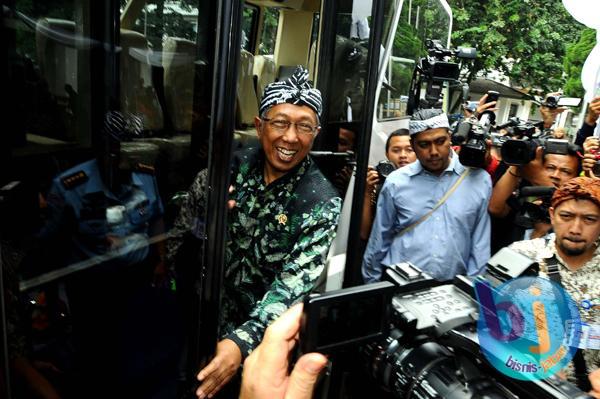  FOTO: Uji Coba Kendaraan Listrik di Balaikota Bandung