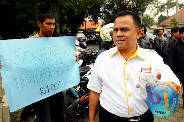  FOTO: Massa Tuntut Pengadilan Bongkar Aktor Intelektual Kasus Sisca Yofie