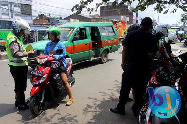  FOTO: Operasi Zebra Polda Jabar Jelang Natal 2013 dan Tahun Baru 2014