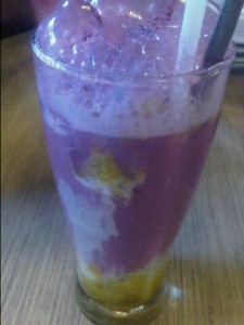  Kuliner Cirebon: Es Kencleng Minuman Segar dan Menyehatkan