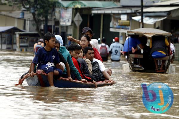  FOTO: Banjir, Kawasan Baleendah-Dayeuhkolot Terisolir