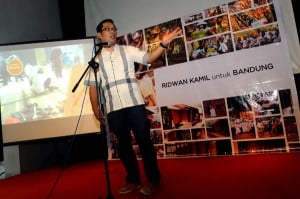  Wali Kota Bandung Ridwan Kamil Mendeklarasikan Ikrar Perdamaian