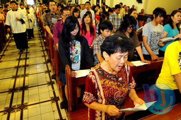  FOTO: Suasana Misa Natal di Bandung