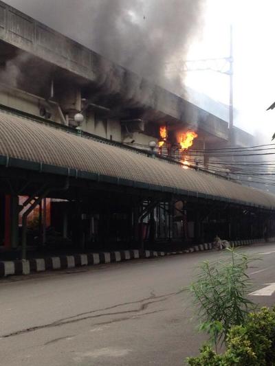  Stasiun KA Gambir Terbakar