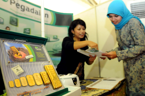  Harga Emas Antam Ditutup Turun Rp3.000