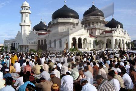  Tahun Baru di Negeri Syariat